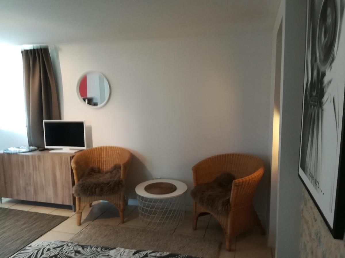 カオールChez Karine Et Julienアパートメント エクステリア 写真